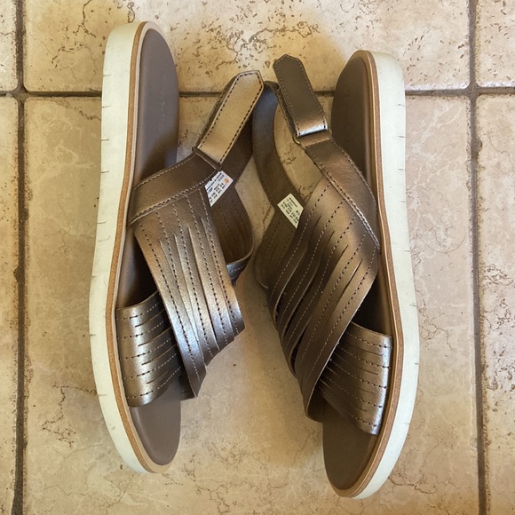 Timberland Adley Shore Cross Band Leather Sandals in Bronze 8.5 - Picture 5 of 10